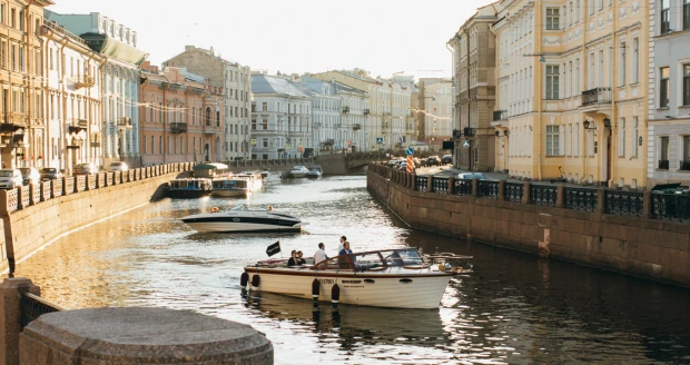 Вояжи в Петербурге